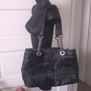 Gray leopard print shoulder bag